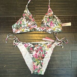 Victoria’s Secret bikini in Palm - NWT - medium